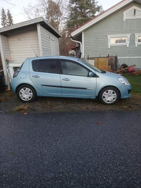 Renault Clio Вааса - изображение 3