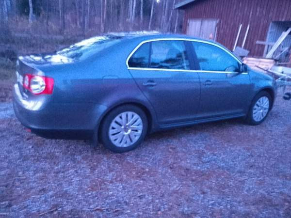 Volkswagen Jetta Turtkul - valokuva 2