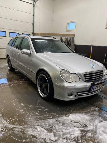 Mercedes-Benz 320 Nokia – foto 1