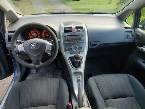 Toyota Auris Sastamala - изображение 6