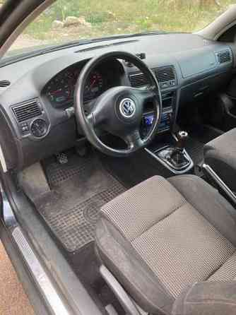 Volkswagen Golf Maentsaelae