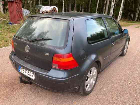 Volkswagen Golf Maentsaelae