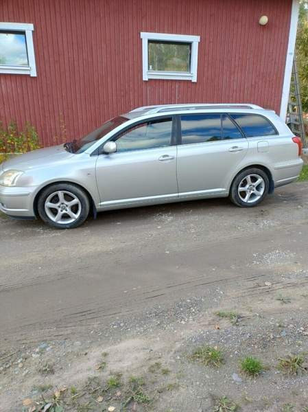 Toyota Avensis Iisalmi – foto 1