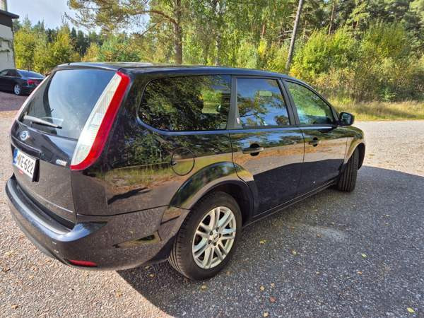 Ford Focus Sarov - valokuva 5