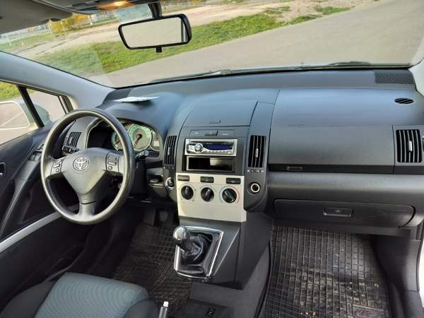 Toyota Corolla Verso Nurmijaervi - photo 6