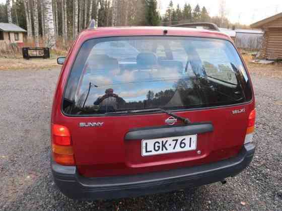 Nissan Sunny Nokia