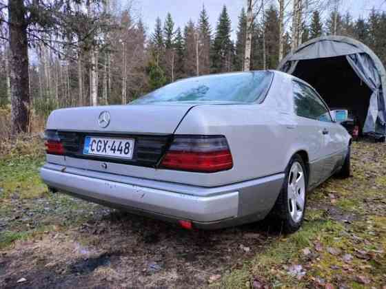 Mercedes-Benz 230 Nilsiä