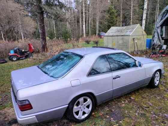 Mercedes-Benz 230 Nilsiä