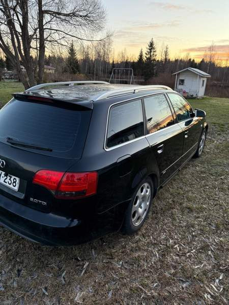 Audi A4 Торнио - изображение 5