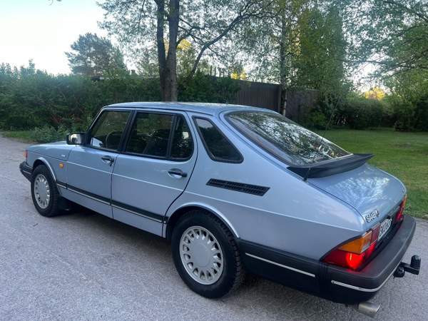 Saab 900 Vantaa - valokuva 1