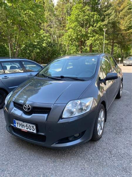 Toyota Auris Vantaa - photo 1
