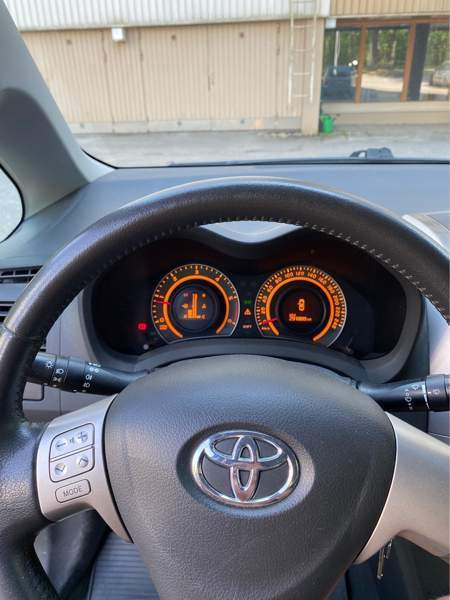 Toyota Auris Vantaa - photo 8