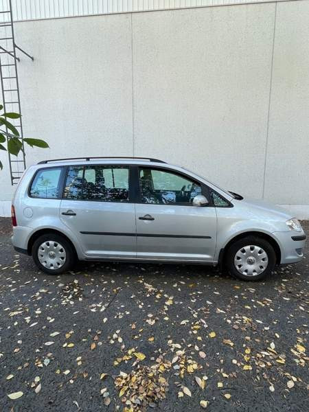 Volkswagen Touran Vantaa - valokuva 3