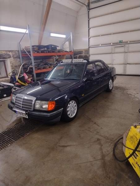 Mercedes-Benz 250 Maaninka - valokuva 2