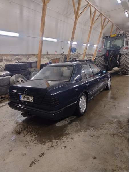 Mercedes-Benz 250 Maaninka - valokuva 4