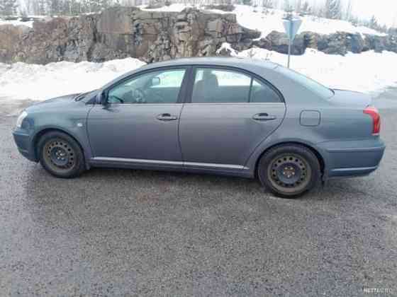 Toyota Avensis Луга