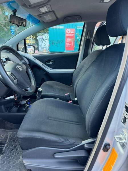 Toyota Yaris Helsinki - photo 2