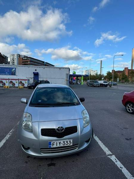 Toyota Yaris Helsinki - photo 4