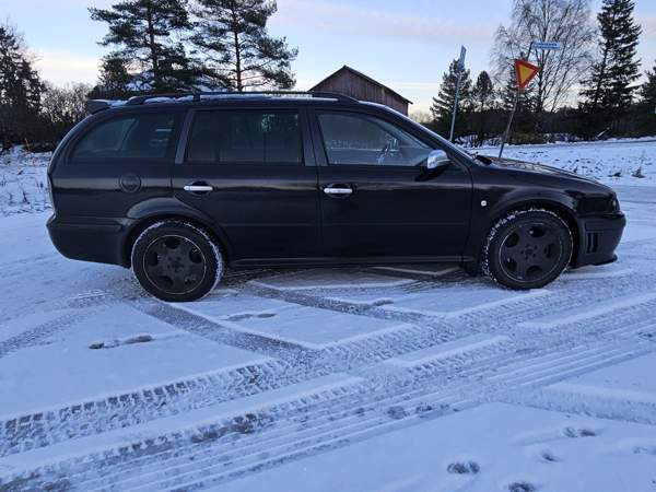 Skoda Octavia Vantaa - photo 5