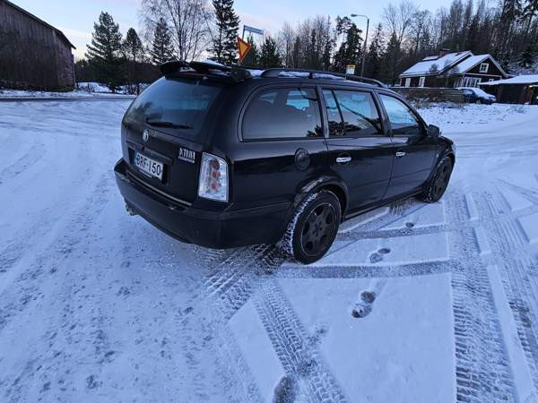 Skoda Octavia Vantaa - photo 2