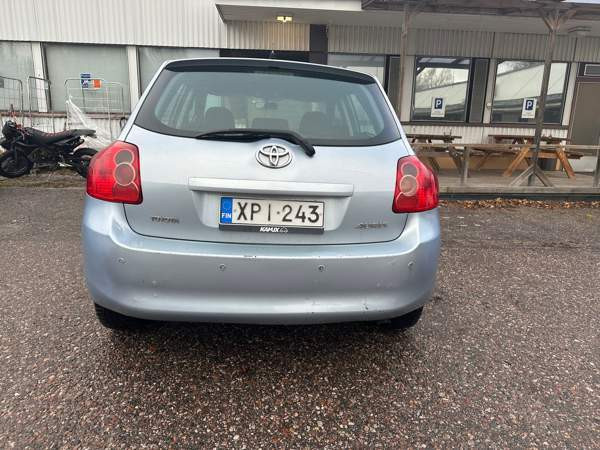 Toyota Auris Sarov - valokuva 4