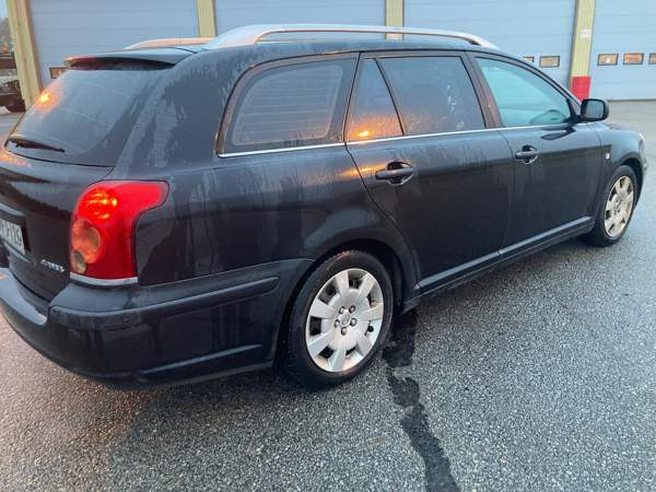 Toyota Avensis Коккола - изображение 4