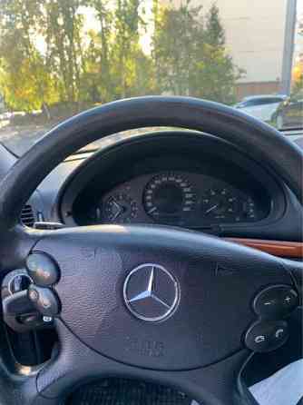 Mercedes-Benz E Tampere