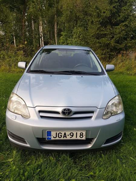Toyota Corolla Hämeenlinna - valokuva 2
