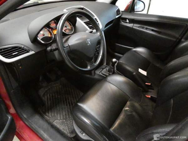 Peugeot 207 Jaervenpaeae - photo 6
