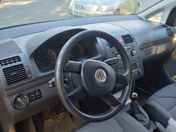 Volkswagen Touran Хювинкяя - изображение 3