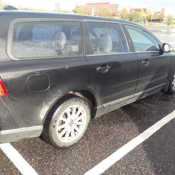 Volvo V70 Helsinki - valokuva 3