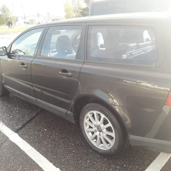 Volvo V70 Helsinki - valokuva 2