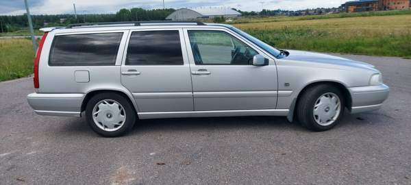 Volvo V70 Nummela - photo 4