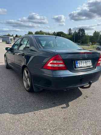 Mercedes-Benz 220 Hausjärvi