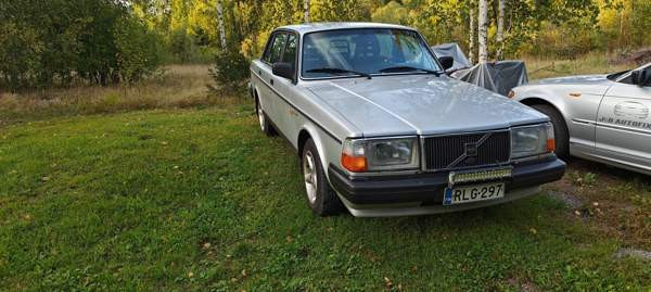 Volvo 240 Porvoo - valokuva 1