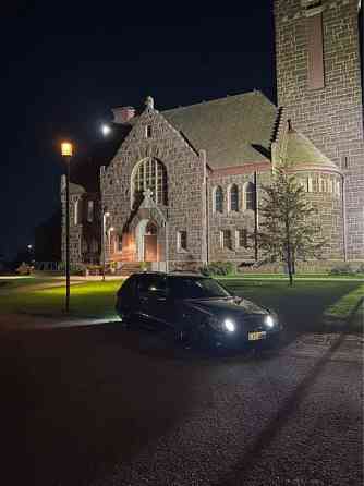 Mercedes-Benz E Raahe