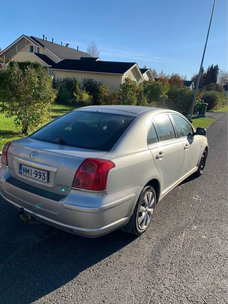 Toyota Avensis Торнио - изображение 2