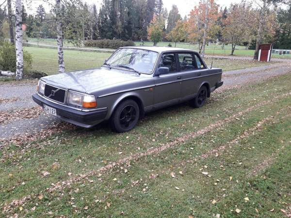 Volvo 244 Mäntsälä - valokuva 4