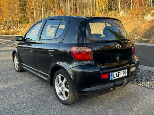 Toyota Yaris Tampere - valokuva 5