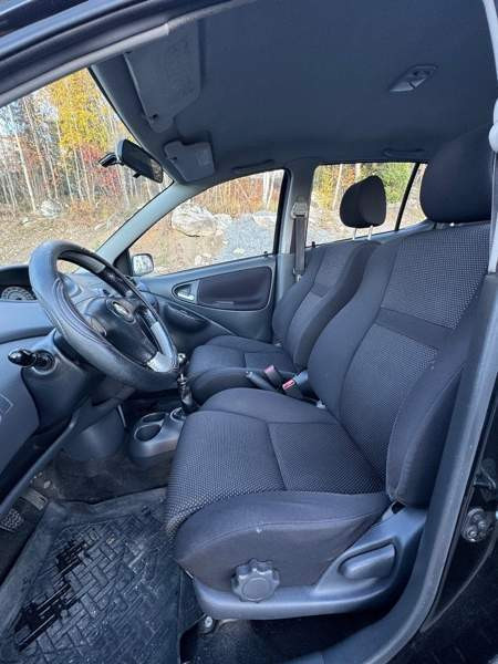 Toyota Yaris Tampere - valokuva 6