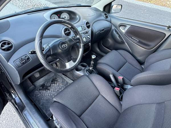 Toyota Yaris Tampere - valokuva 7