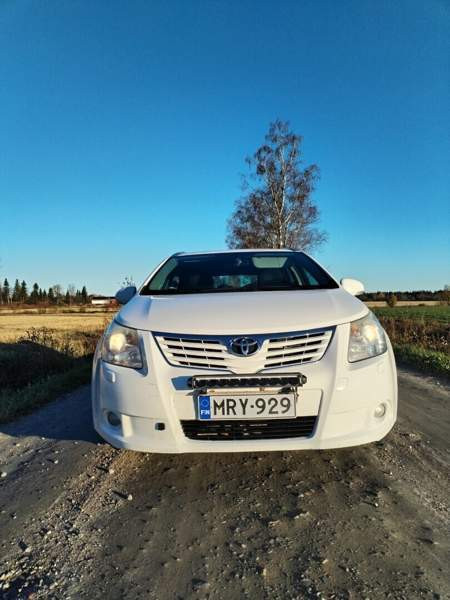 Toyota Avensis Kauhajoki - valokuva 4