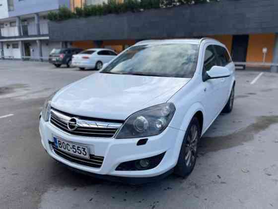 Opel Astra Коккола