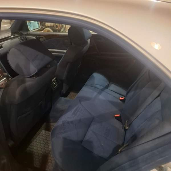 Mercedes-Benz E Lovisa – foto 6