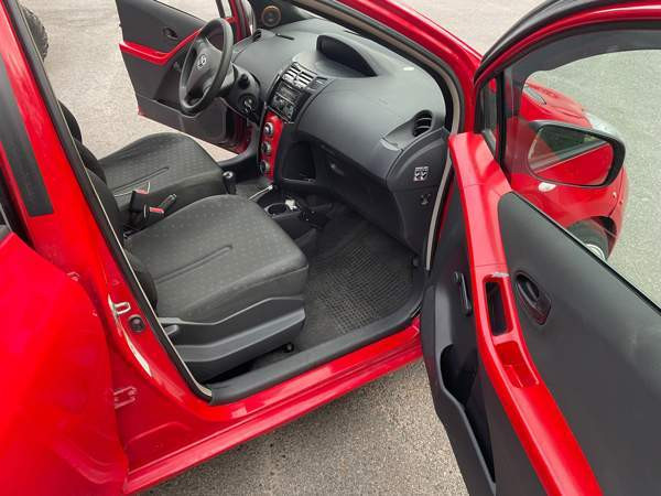 Toyota Yaris Espoo - photo 4