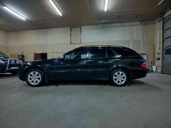 Mercedes-Benz E Haukipudas