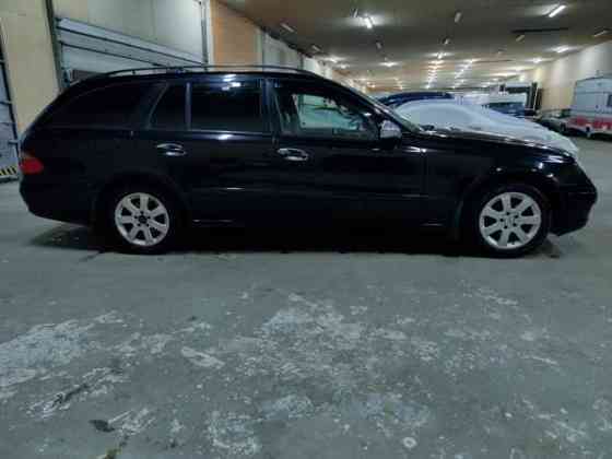 Mercedes-Benz E Haukipudas