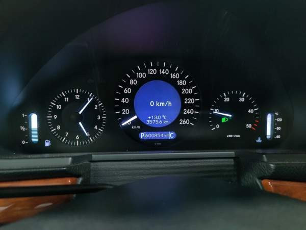 Mercedes-Benz E Haukipudas - valokuva 8