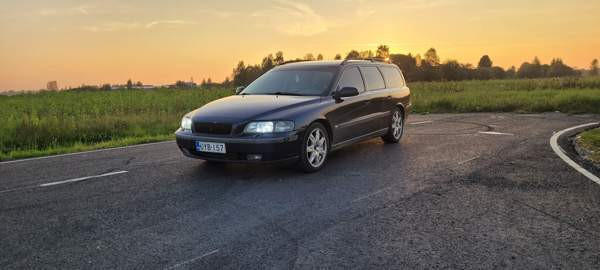 Volvo V70 Muhos - photo 1