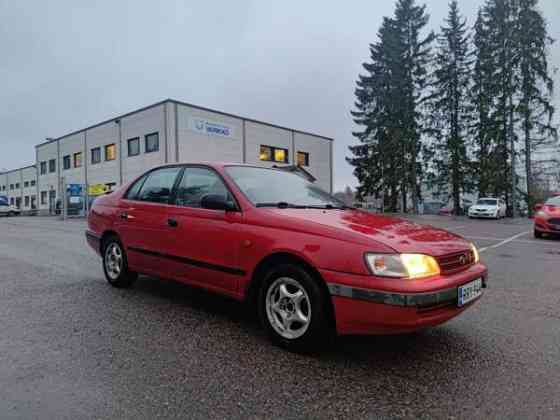 Toyota Carina E Riihimäki